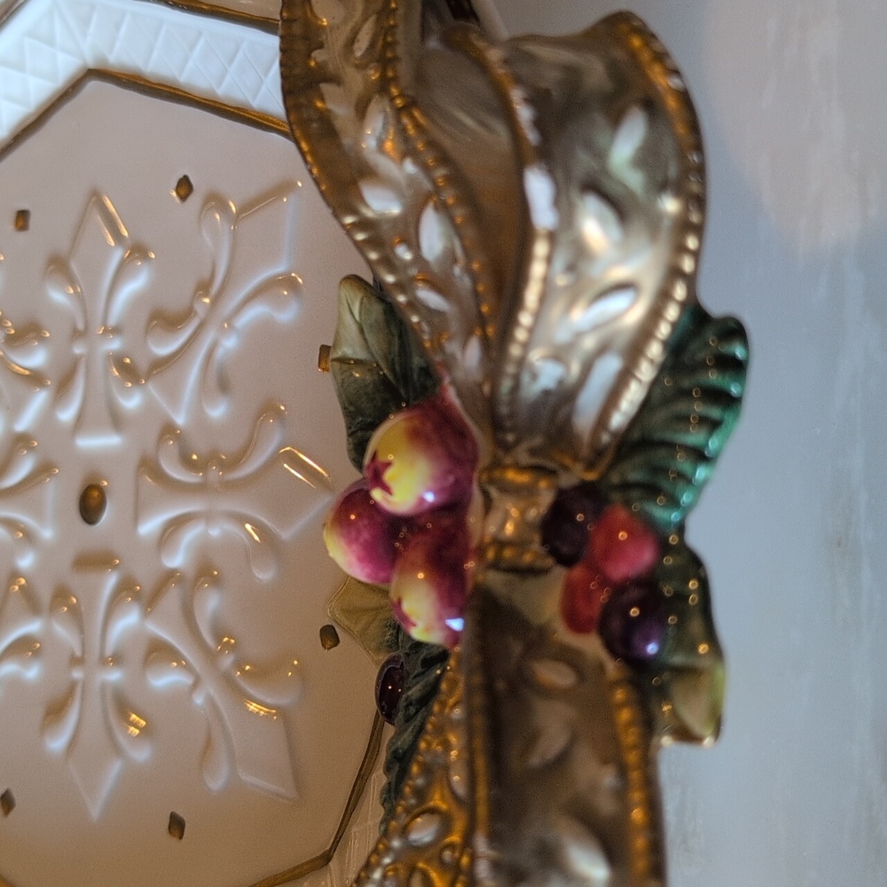Fitz and Floyd White and Gold Decorative Plate - Picture 4 of 7